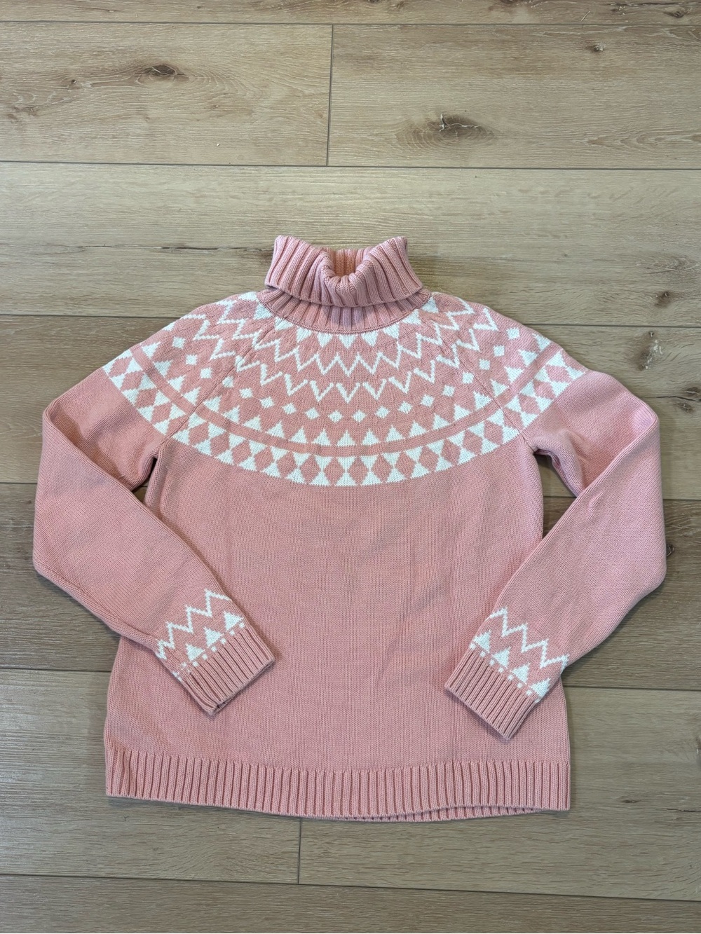 Women’s Duluth Sweater Medium